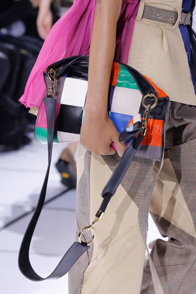 Look 33
